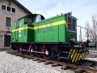 Locomotora disel 303-021-0